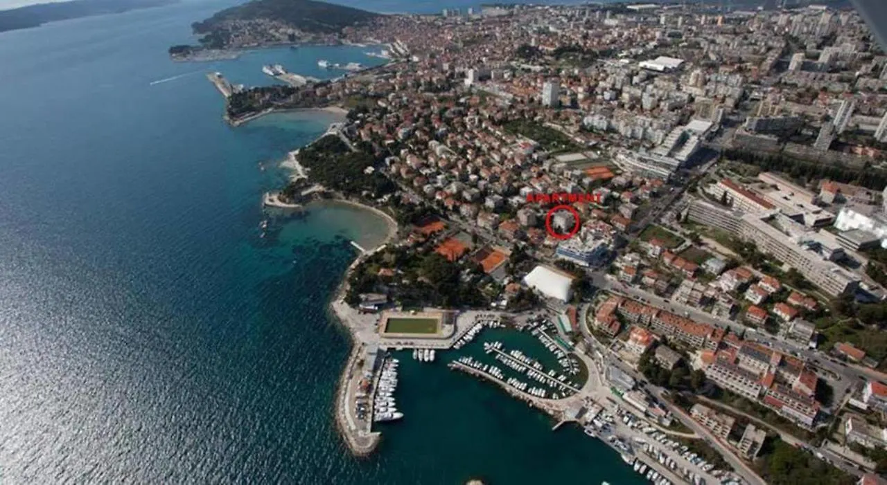 Beach Split Apartments 0*,  Croatia